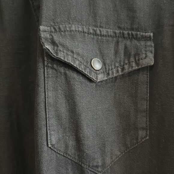 GAP Denim button down Shirt - Picture 3 of 6